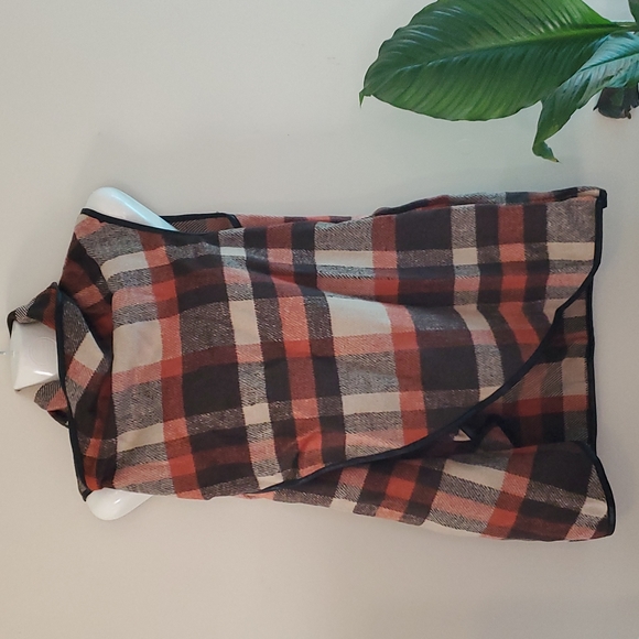 Brown Plaid Vest - Picture 2 of 3